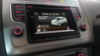 Vendo Volkswagen Polo 2015 - 10500 EUR, 125941 km - AUTO.MOTO.pt