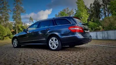 Sell Mercedes-Benz E 220 2010 - 17450 EUR, 226000 km - AUTO.MOTO.pt
