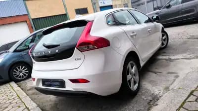 Sell Volvo V40 2013 - 10900 EUR, 190000 km - AUTO.MOTO.pt