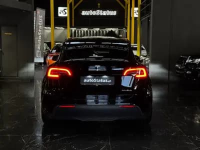 Vendo Tesla Model Y 2024 - 43990 EUR, 35600 km - AUTO.MOTO.pt