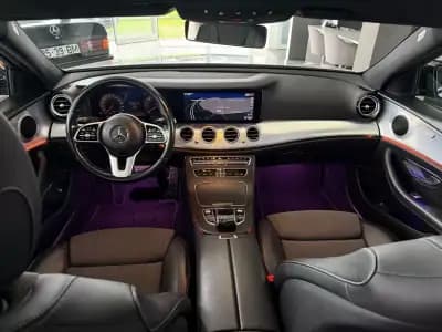 Vendo Mercedes-Benz E 220 2020 - 37900 EUR, 84701 km - AUTO.MOTO.pt
