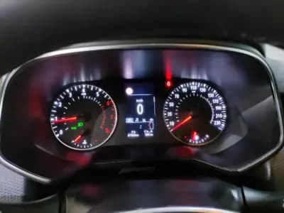 Vendo Renault Clio 2021 - 13350 EUR, 61000 km - AUTO.MOTO.pt