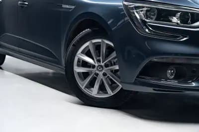 Vendo Renault Mégane Sport Tourer 2017 - 14950 EUR, 84000 km - AUTO.MOTO.pt