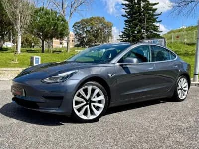 Vendo Tesla Model 3 2019 - 23990 EUR, 73000 km - AUTO.MOTO.pt