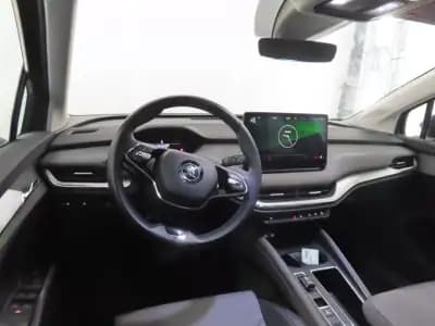 Vendo Skoda Enyaq 2021 - 24900 EUR, 97000 km - AUTO.MOTO.pt