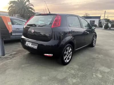Sell Fiat Punto 2018 - 8999 EUR, 169456 km - AUTO.MOTO.pt