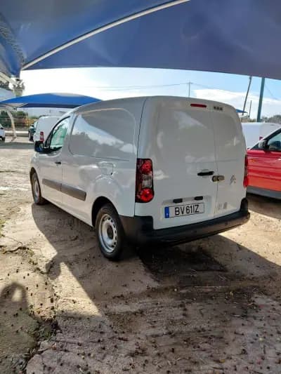Vendo Citroën Berlingo 2018 - 13980 EUR, 78106 km - AUTO.MOTO.pt