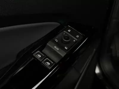 Sell Volkswagen ID.4 2021 - 24990 EUR, 53300 km - AUTO.MOTO.pt