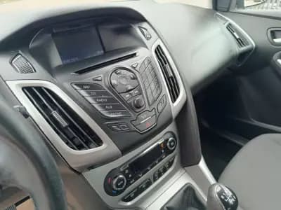 Sell Ford Focus 2014 - 9900 EUR, 168000 km - AUTO.MOTO.pt