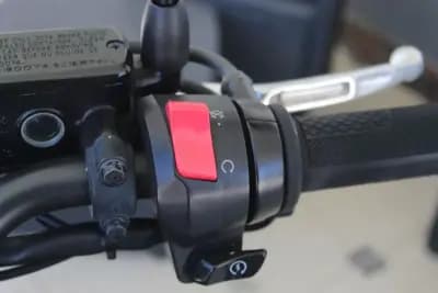 Vendo mota Honda CBR1000RR ABS 2018 - 6400 EUR, 26900 km - AUTO.MOTO.pt