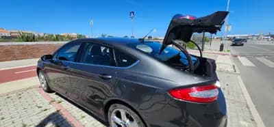 Sell Ford Mondeo 2015 - 11000 EUR, 86100 km - AUTO.MOTO.pt