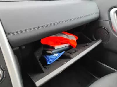 Sell Land Rover Discovery Sport 2016 - 19900 EUR, 126000 km - AUTO.MOTO.pt