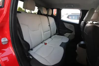 Sell Jeep Renegade 2018 - 15990 EUR, 116000 km - AUTO.MOTO.pt