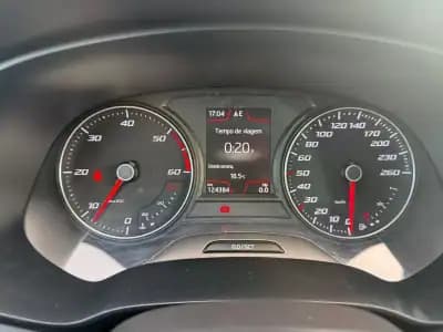 Vendo SEAT Leon ST 2020 - 15700 EUR, 124384 km - AUTO.MOTO.pt