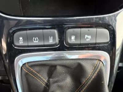 Sell Opel Crossland X 2018 - 12950 EUR, 89244 km - AUTO.MOTO.pt