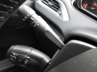 Sell Peugeot 208 2014 - 7990 EUR, 71000 km - AUTO.MOTO.pt