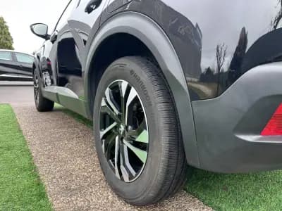 Vendo Peugeot 2008 2021 - 16900 EUR, 130000 km - AUTO.MOTO.pt