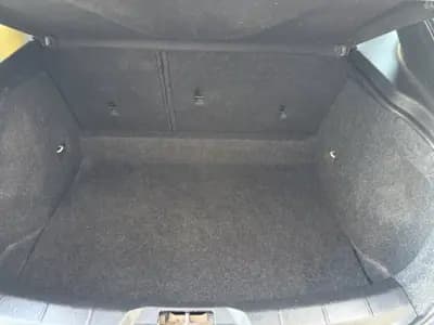 Sell Volvo V40 Cross Country 2014 - 13500 EUR, 149000 km - AUTO.MOTO.pt