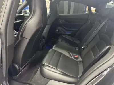 Sell Porsche Taycan 2021 - 63000 EUR, 95033 km - AUTO.MOTO.pt