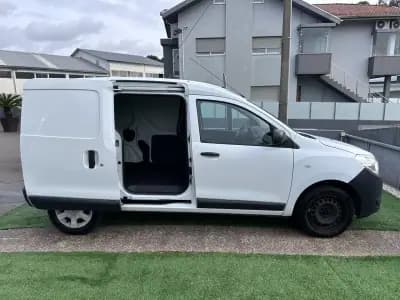 Vendo Dacia Dokker 2015 - 7000 EUR, 287197 km - AUTO.MOTO.pt