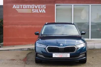 Vendo Skoda Octavia Break 2020 - 18750 EUR, 100000 km - AUTO.MOTO.pt