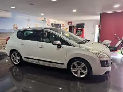 Vendo Peugeot 3008 2012 - 9250 EUR, 280000 km - AUTO.MOTO.pt