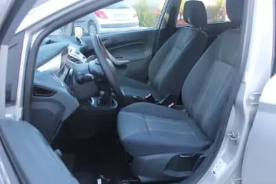 Sell Ford Fiesta 2009 - 5990 EUR, 180000 km - AUTO.MOTO.pt