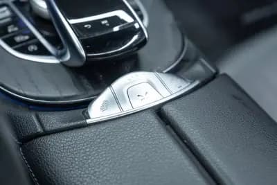 Sell Mercedes-Benz E 220 2021 - 49950 EUR, 64000 km - AUTO.MOTO.pt