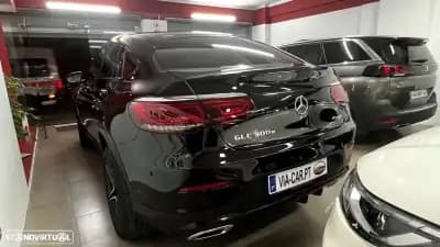 Vendo Mercedes-Benz GLC 300 2021 - 49750 EUR, 70151 km - AUTO.MOTO.pt