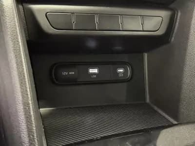 Vendo Kia Sportage 2022 - 23990 EUR, 38151 km - AUTO.MOTO.pt