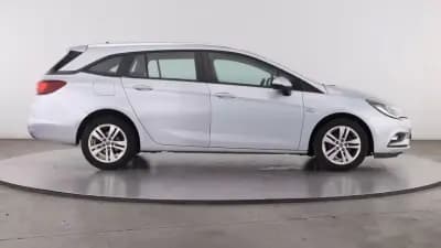 Vendo Opel Astra Sports Tourer 2017 - 8999 EUR, 120000 km - AUTO.MOTO.pt