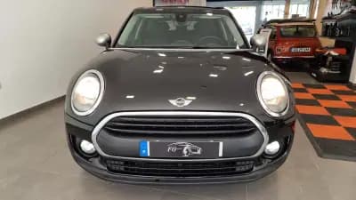 Vendo MINI Clubman 2018 - 12750 EUR, 286464 km - AUTO.MOTO.pt