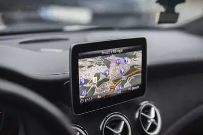 Vendo Mercedes-Benz CLA 200 2018 - 22900 EUR, 168433 km - AUTO.MOTO.pt