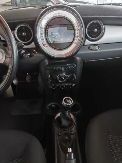 Sell MINI 2011 - 8250 EUR, 180000 km - AUTO.MOTO.pt