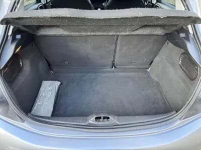 Sell Peugeot 208 2018 - 11900 EUR, 123326 km - AUTO.MOTO.pt