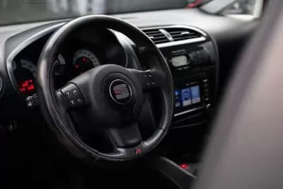 Vendo SEAT Leon 2008 - 9999 EUR, 225000 km - AUTO.MOTO.pt