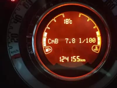 Vendo Fiat 500 2017 - 8490 EUR, 124000 km - AUTO.MOTO.pt