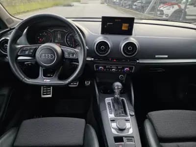 Sell Audi A3 Sportback 2017 - 18990 EUR, 164000 km - AUTO.MOTO.pt