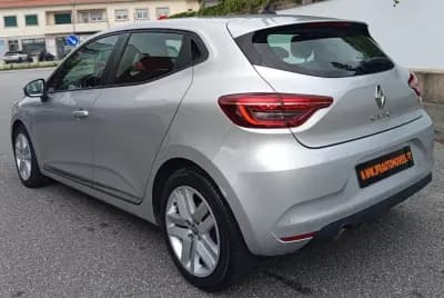 Sell Renault Clio 2021 - 12990 EUR, 122500 km - AUTO.MOTO.pt