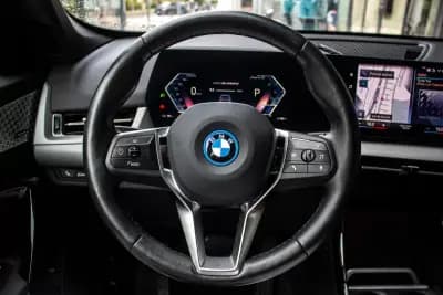 Vendo BMW iX1 2023 - 38990 EUR, 28822 km - AUTO.MOTO.pt