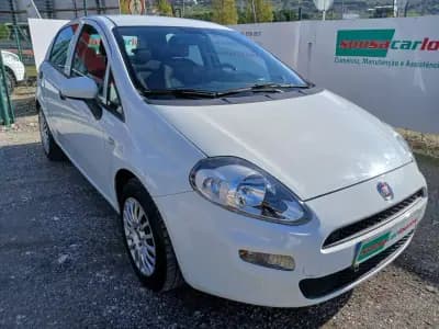 Vendo Fiat Punto 2016 - 7250 EUR, 113705 km - AUTO.MOTO.pt