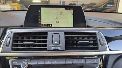 Vendo BMW 320 2018 - 21500 EUR, 131572 km - AUTO.MOTO.pt