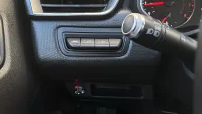 Vendo Renault Clio 2021 - 12600 EUR, 115121 km - AUTO.MOTO.pt