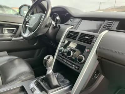 Vendo Land Rover Discovery Sport 2015 - 17490 EUR, 146000 km - AUTO.MOTO.pt