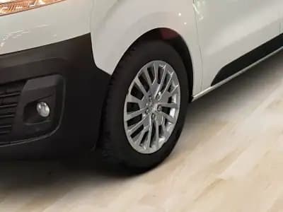 Sell Opel Vivaro 2020 - 21525 EUR, 77000 km - AUTO.MOTO.pt