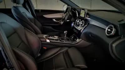 Vendo Mercedes-Benz C 220 2018 - 26800 EUR, 147000 km - AUTO.MOTO.pt