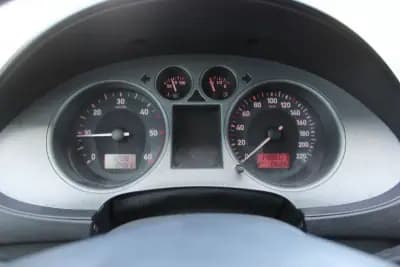 Vendo SEAT Ibiza 2007 - 5450 EUR, 149000 km - AUTO.MOTO.pt