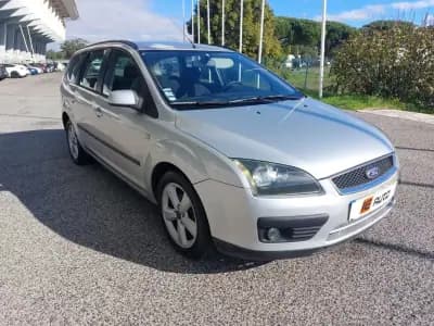 Sell Ford Focus SW 2005 - 2990 EUR, 307902 km - AUTO.MOTO.pt