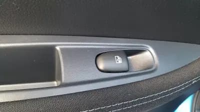 Vendo Nissan Qashqai 2018 - 18650 EUR, 149986 km - AUTO.MOTO.pt