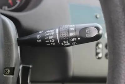 Vendo Suzuki Swift 2005 - 5400 EUR, 106000 km - AUTO.MOTO.pt